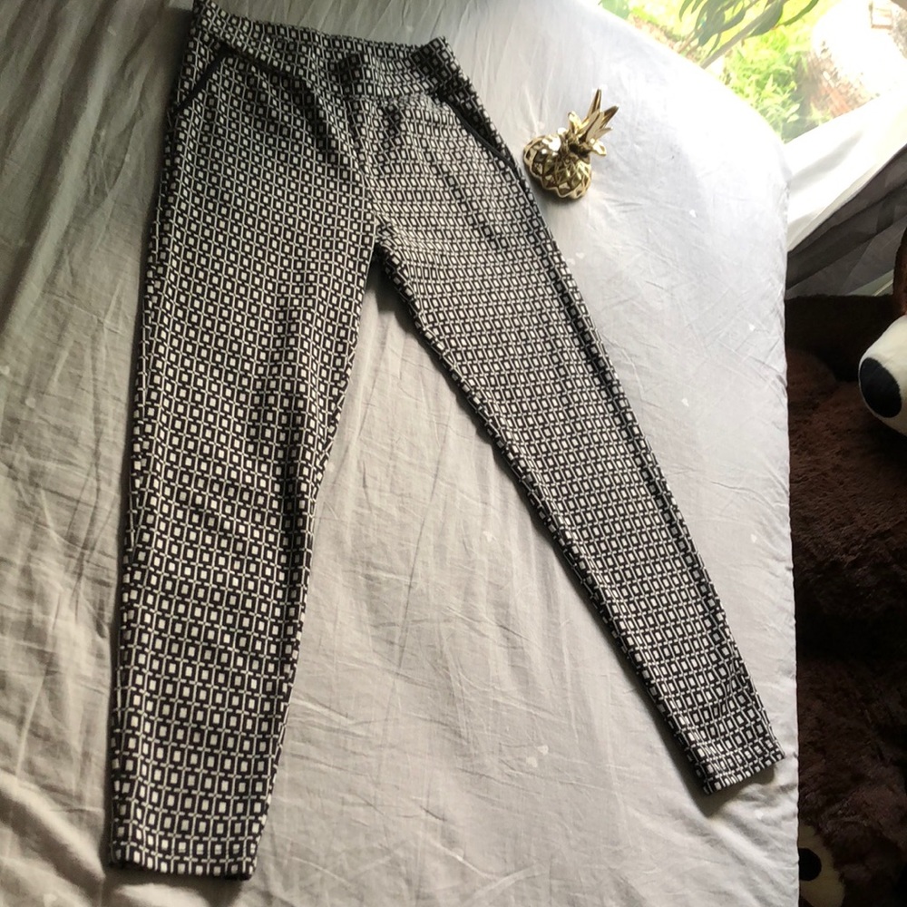 Petite pants perfect for work or home!💕